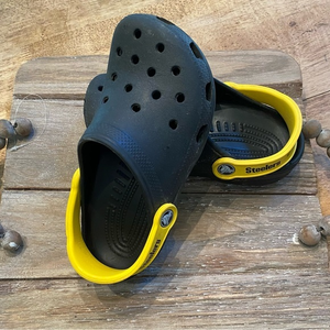 CROCS Black/Yellow Steeler’s‎ Men’s 2 Women’s 4 Sling Back Shoe